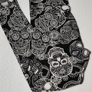 Lularoe Leggings TC sugar skull halloween